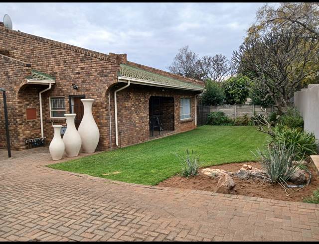 3 BEDROOM HOUSE FOR SALE IN BO-DORP